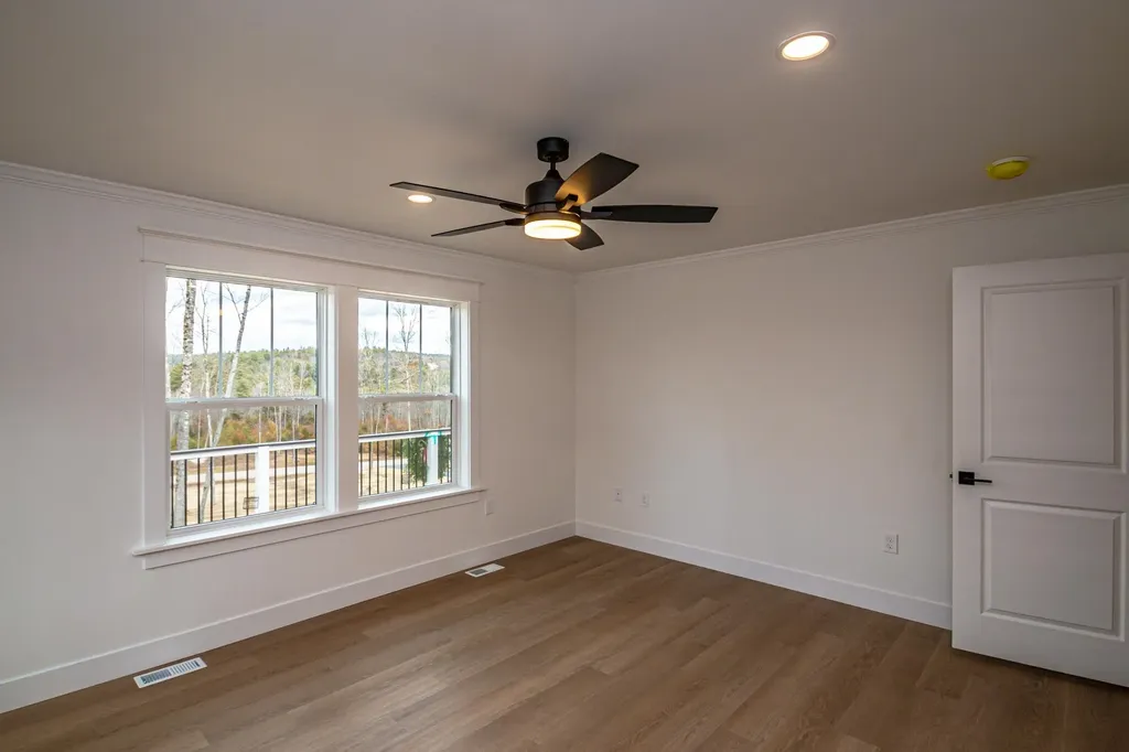 63 Whipples Way Tamworth NH 03817