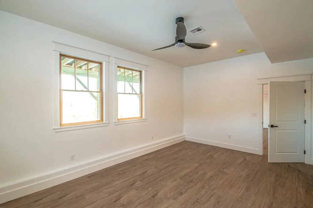 63 Whipples Way Tamworth NH 03817