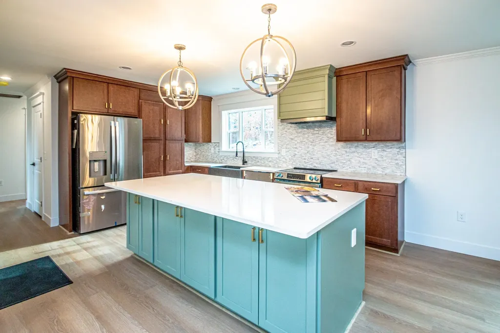 63 Whipples Way Tamworth NH 03817