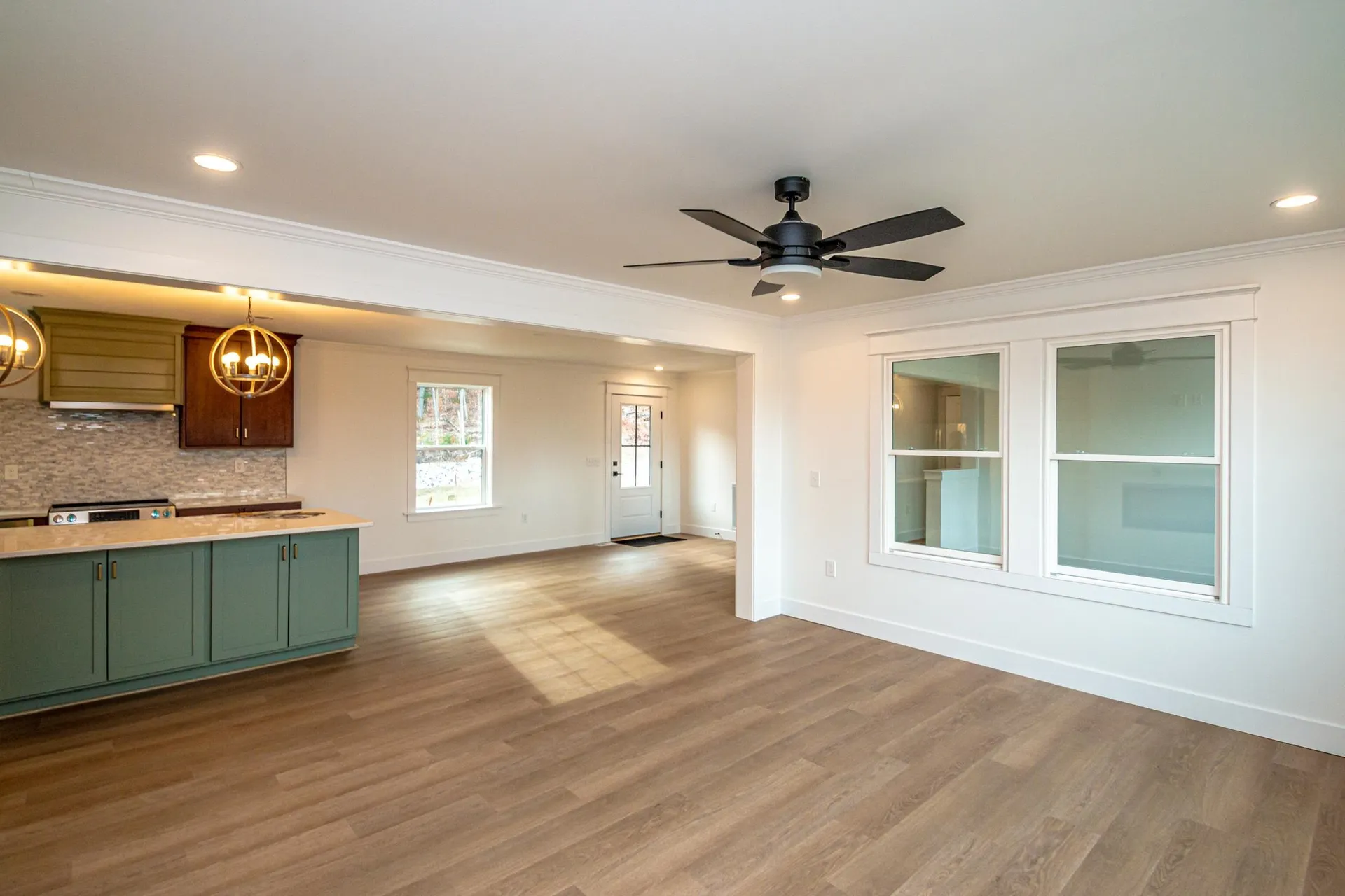 63 Whipples Way Tamworth NH 03817