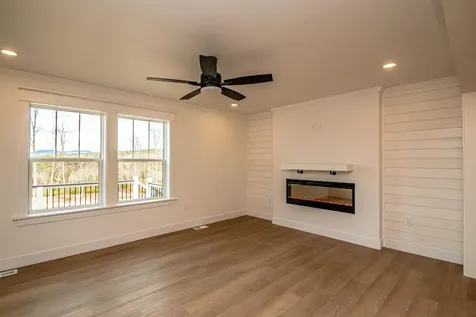 63 Whipples Way Tamworth NH 03817