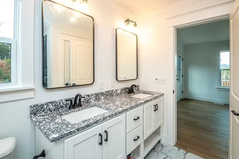 63 Whipples Way Tamworth NH 03817