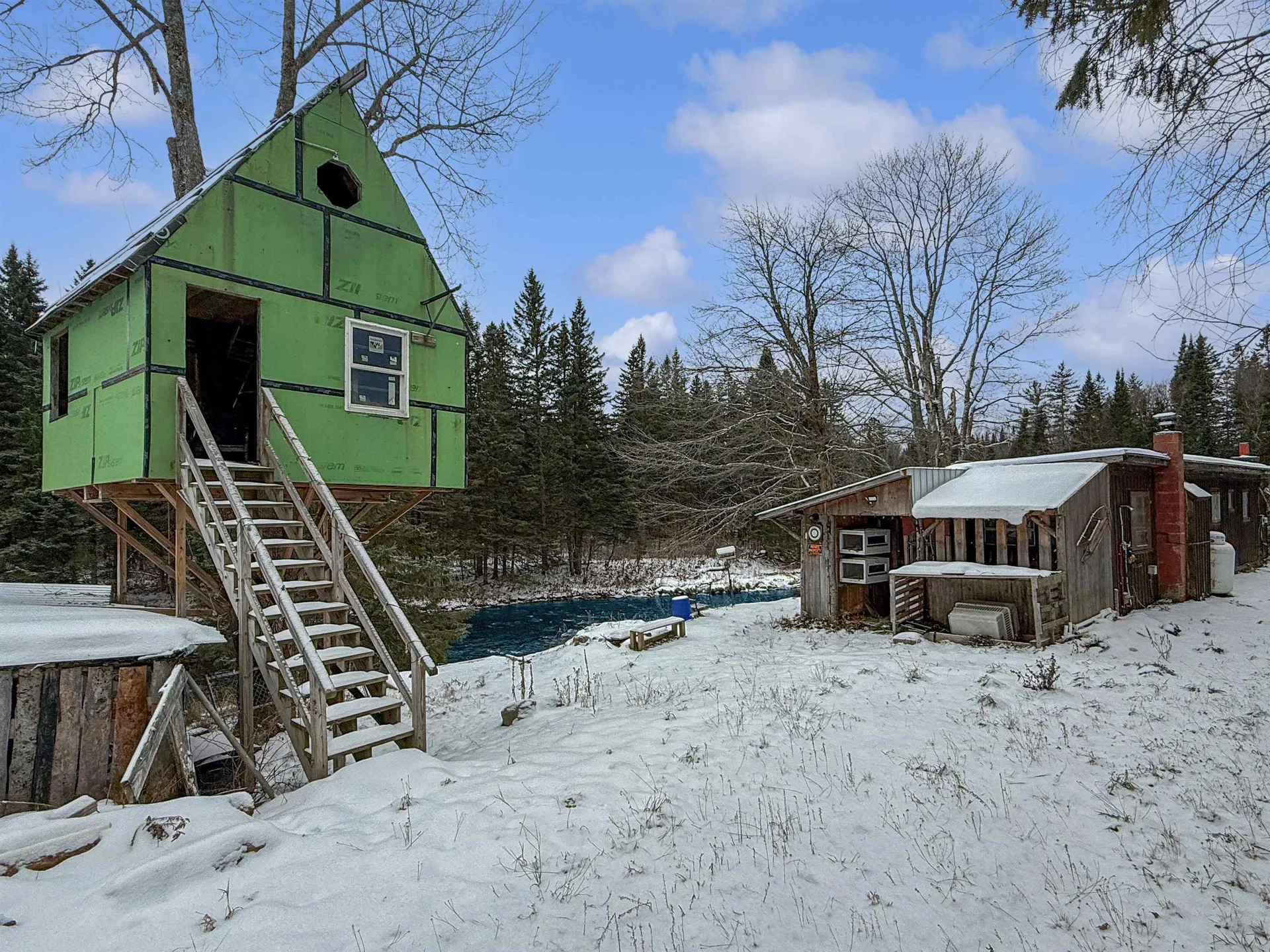 1298 South Main Street Pittsburg NH 03592