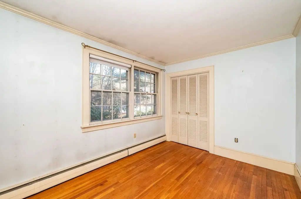 1 Exeter Road Kingston NH 03848