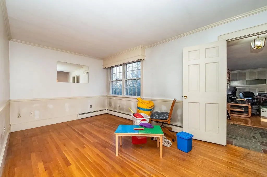 1 Exeter Road Kingston NH 03848