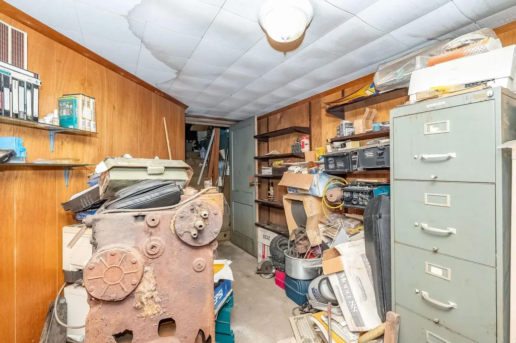 1 Exeter Road Kingston NH 03848