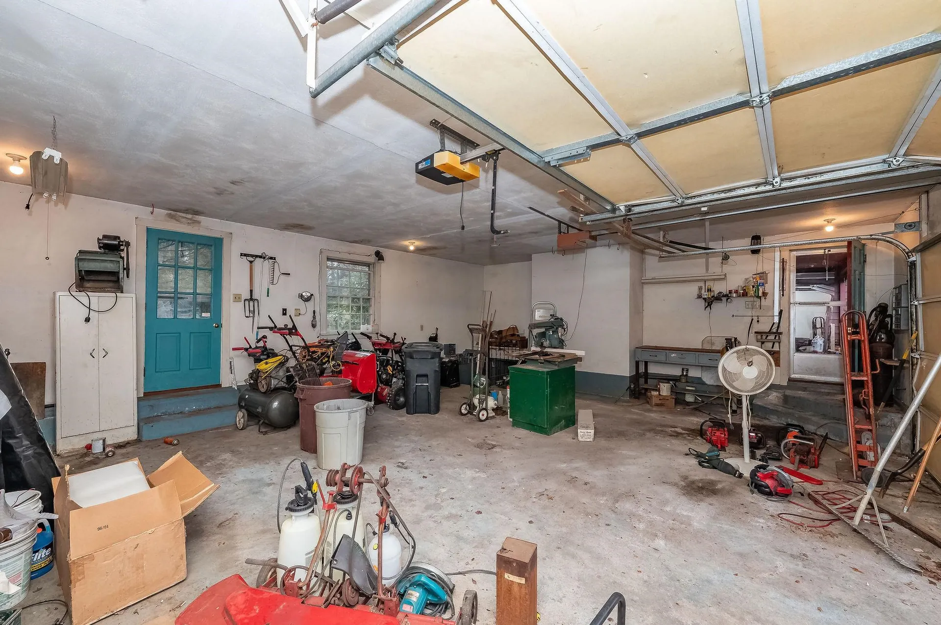 1 Exeter Road Kingston NH 03848