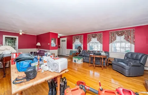 1 Exeter Road Kingston NH 03848