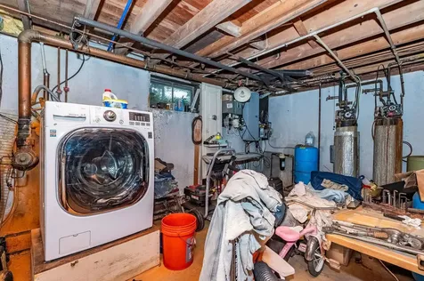 1 Exeter Road Kingston NH 03848