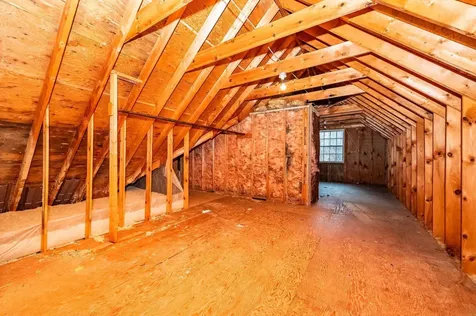 1 Exeter Road Kingston NH 03848