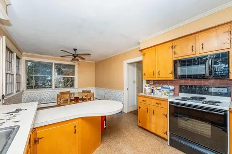 1 Exeter Road Kingston NH 03848