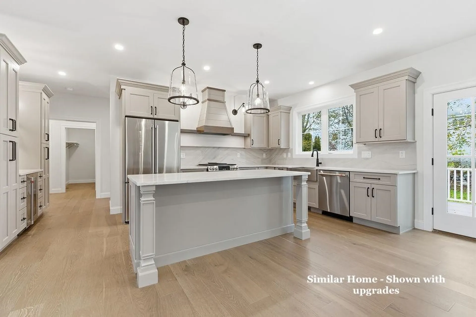 10 Mcdermott Road Hampton NH 03842