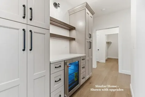 10 Mcdermott Road Hampton NH 03842