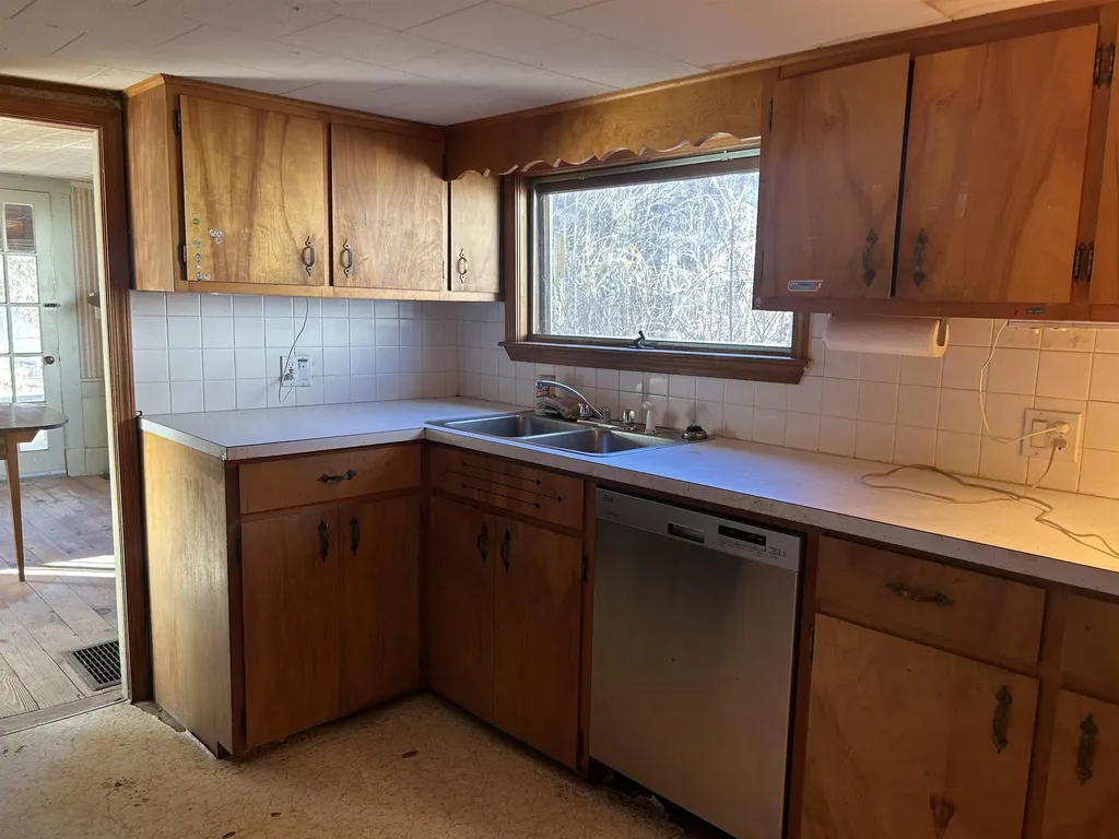 71 Old Pumpkin Hill Road Warner NH 03278