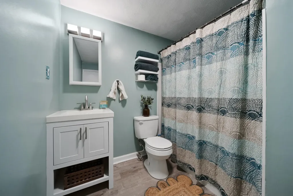 33 Andrew Street Manchester NH 03104