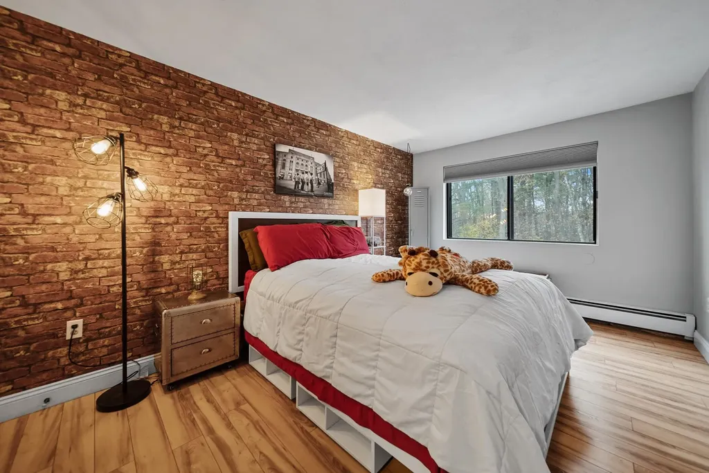 33 Andrew Street Manchester NH 03104