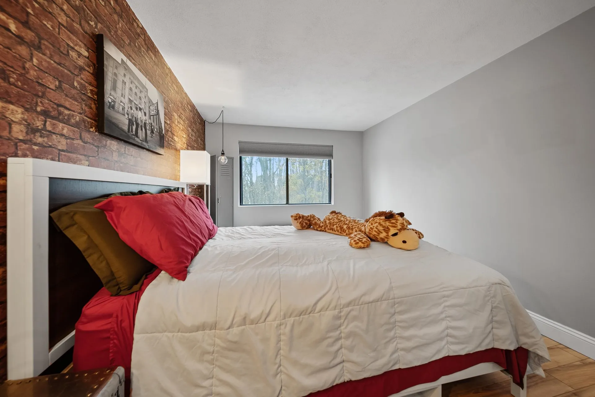 33 Andrew Street Manchester NH 03104