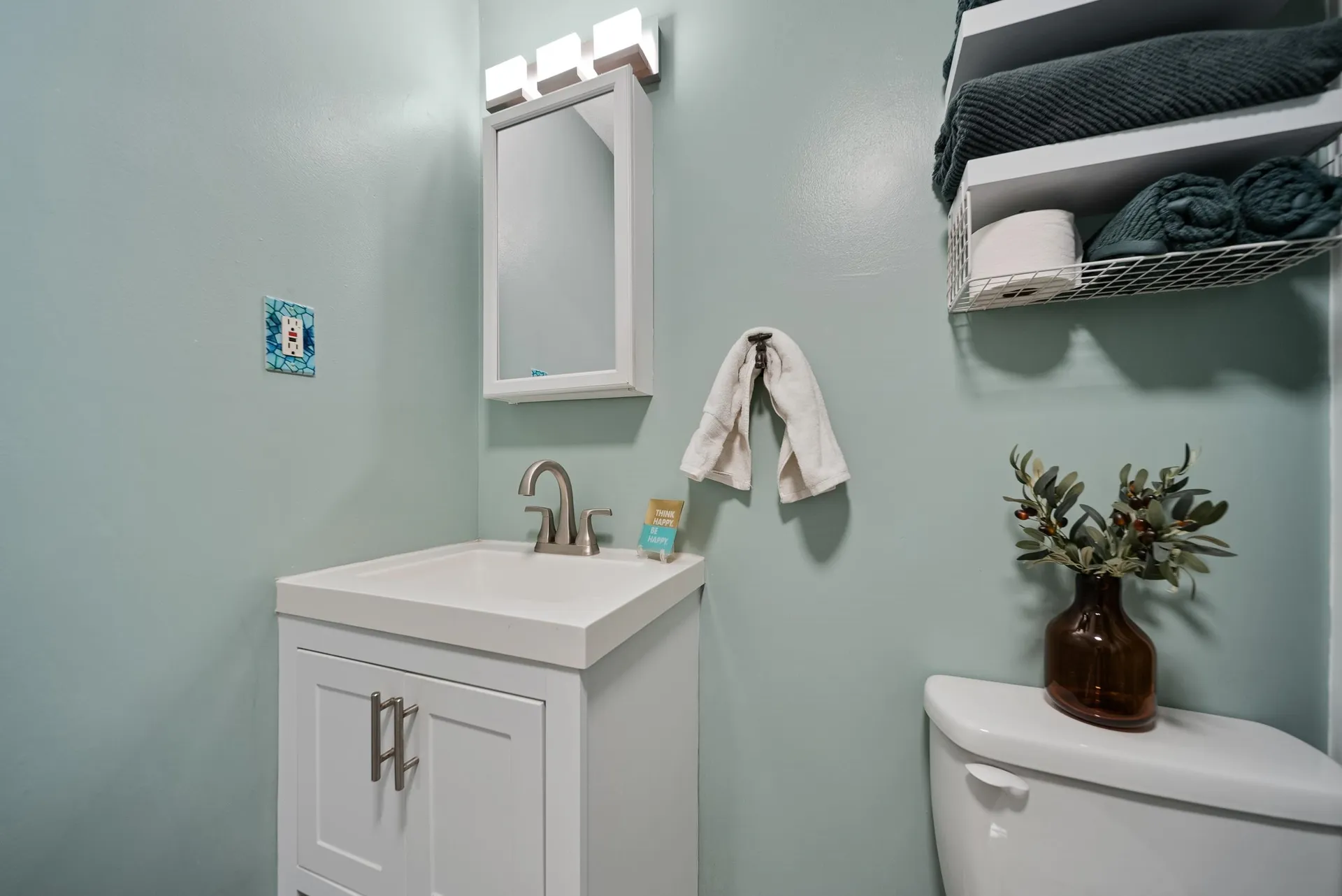 33 Andrew Street Manchester NH 03104