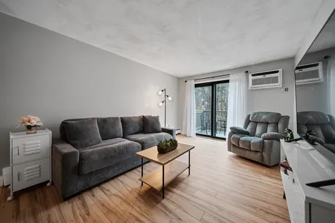 33 Andrew Street Manchester NH 03104