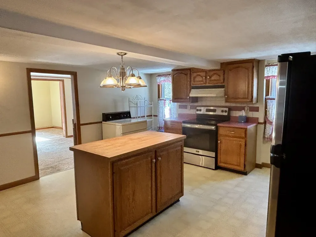 500 E Dunbarton Road Goffstown NH 03045