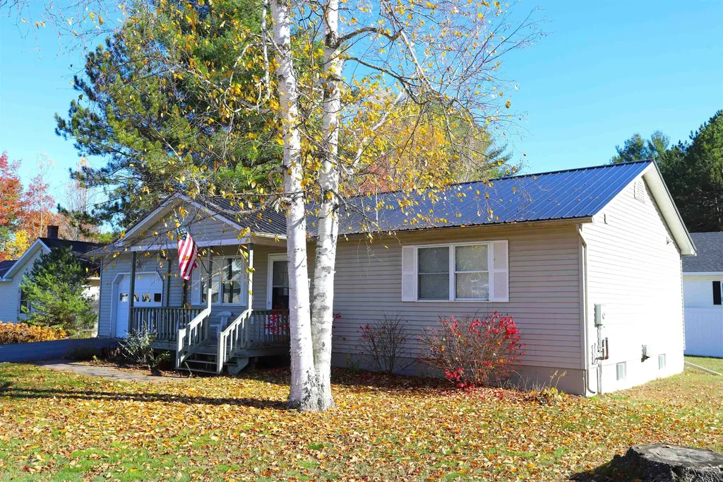 25 Juniper Street Newport City VT 05855