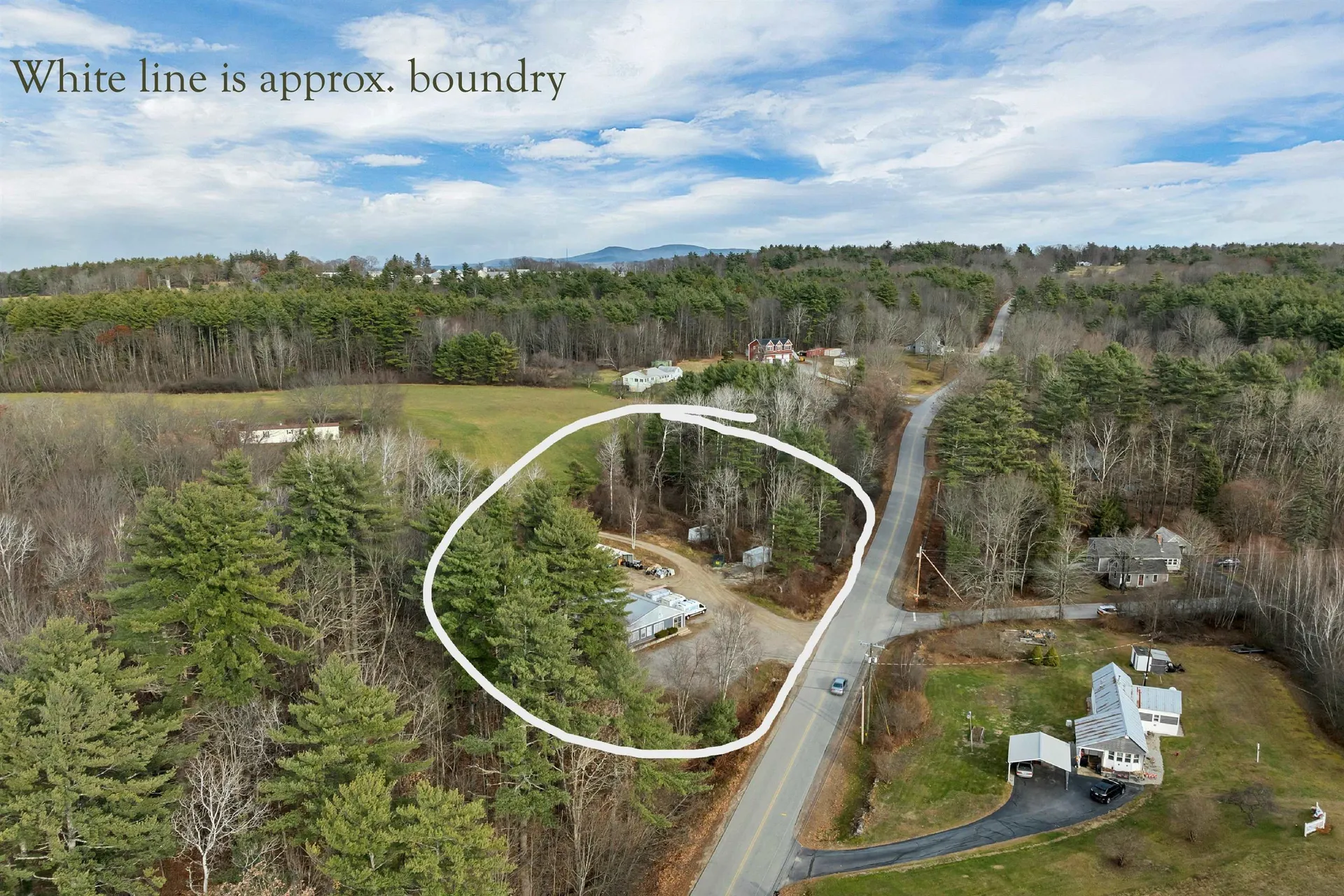 86 Bay Hill Road Northfield NH 03276