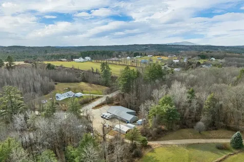 86 Bay Hill Road Northfield NH 03276