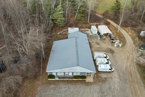 86 Bay Hill Road Northfield NH 03276