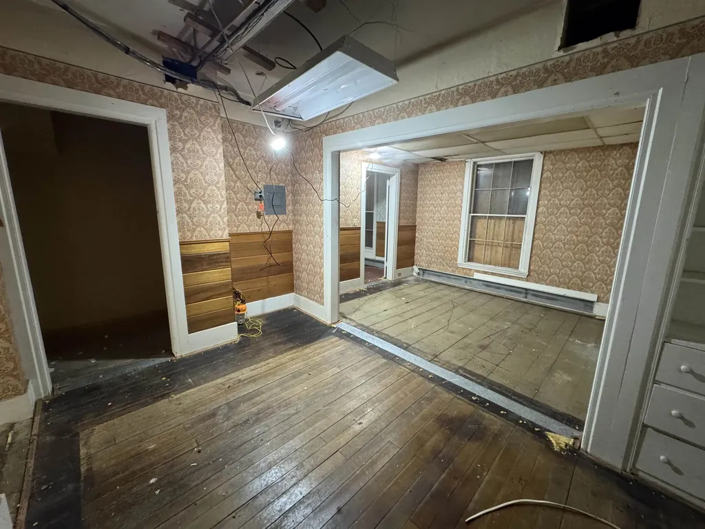 33 Pleasant Street Littleton NH 03561