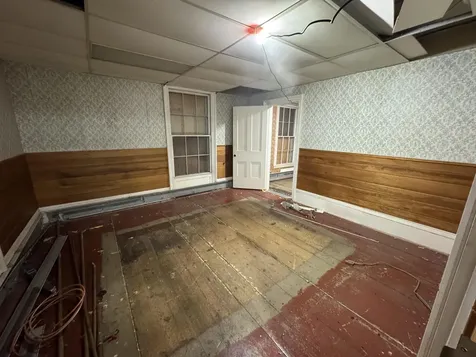 33 Pleasant Street Littleton NH 03561