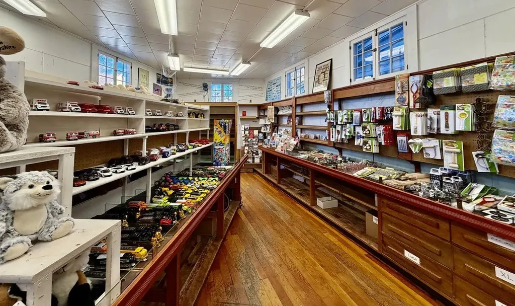 2683 White Mountain Highway Conway NH 03860-0249