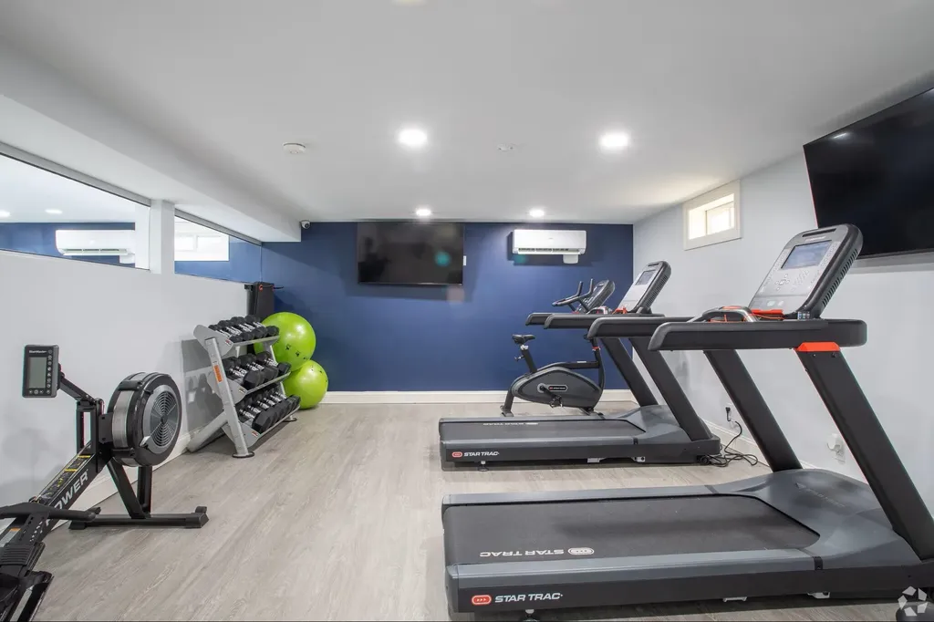 357 Kennard Road Manchester NH 03104