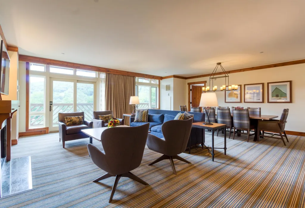 7412 Mountain Road Stowe VT 05672