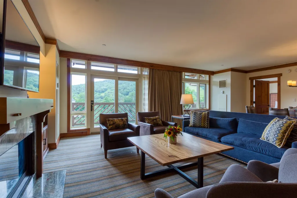 7412 Mountain Road Stowe VT 05672