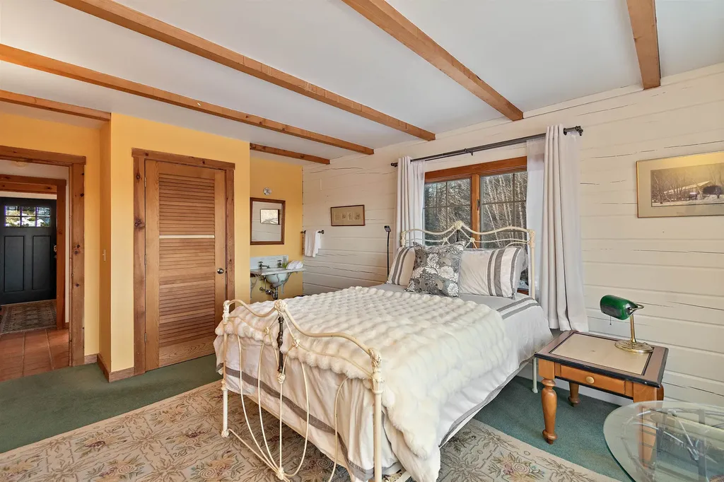 1227 Roxbury Mountain Road Warren VT 05674