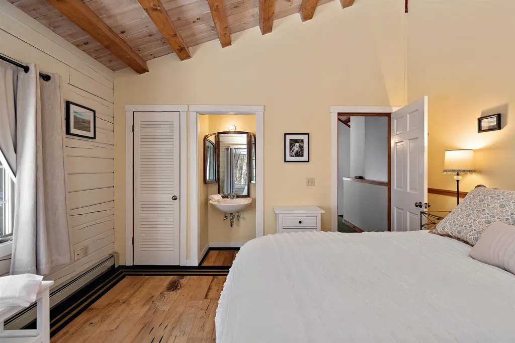 1227 Roxbury Mountain Road Warren VT 05674