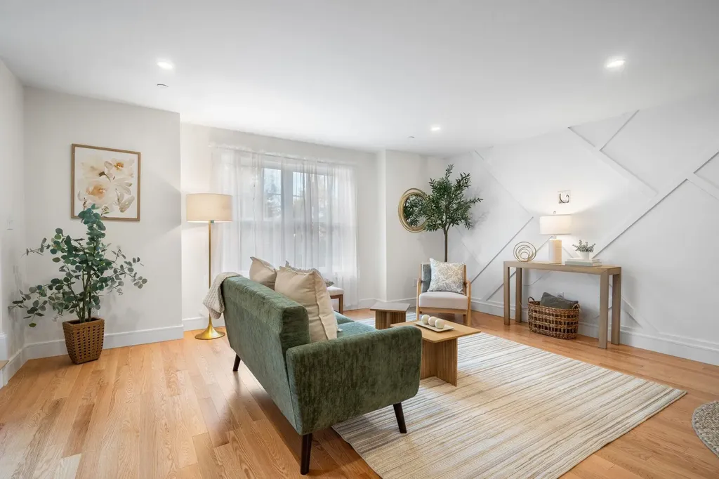 14 C Mohawk Drive Londonderry NH 03053