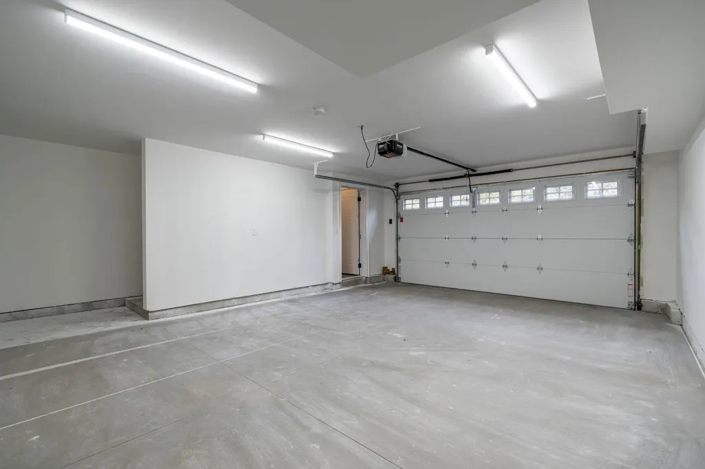 14 C Mohawk Drive Londonderry NH 03053