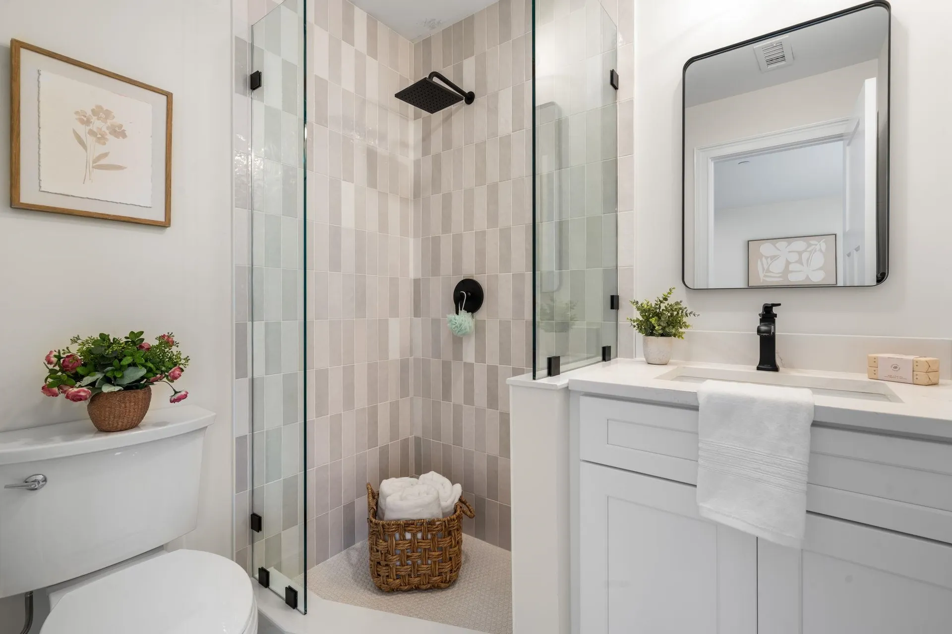 14 C Mohawk Drive Londonderry NH 03053