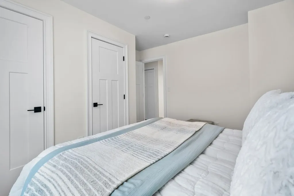 14 B Mohawk Drive Londonderry NH 03053