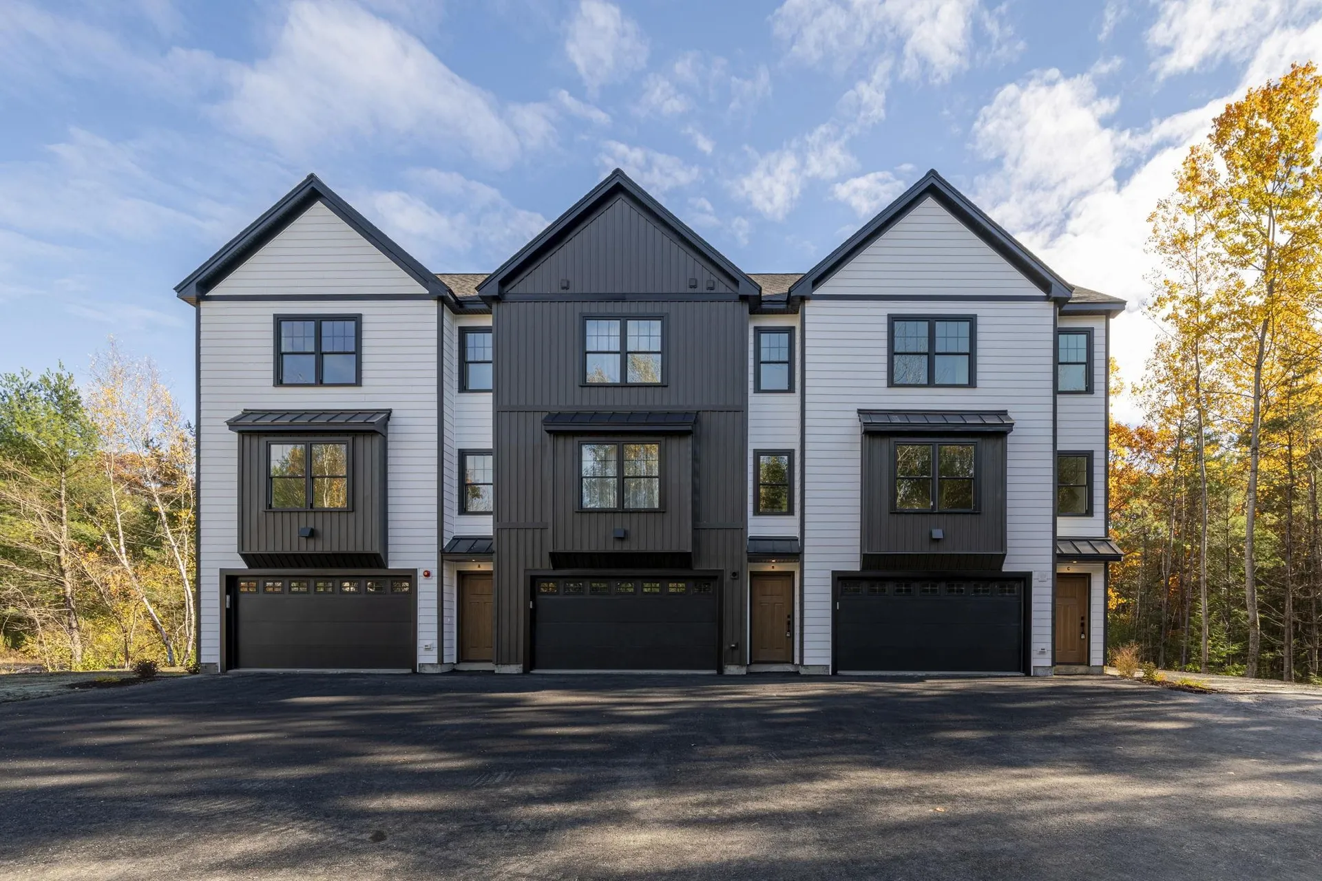 14 B Mohawk Drive Londonderry NH 03053