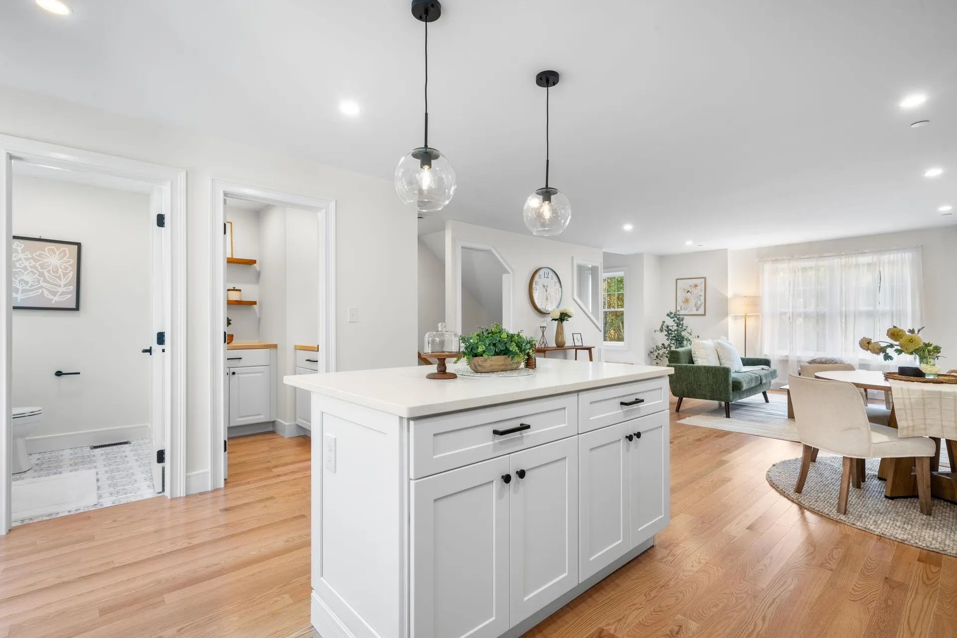 14 B Mohawk Drive Londonderry NH 03053