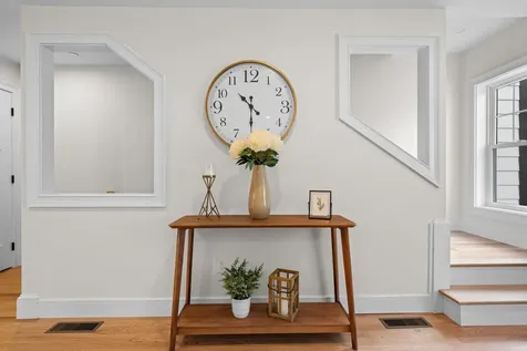 14 B Mohawk Drive Londonderry NH 03053