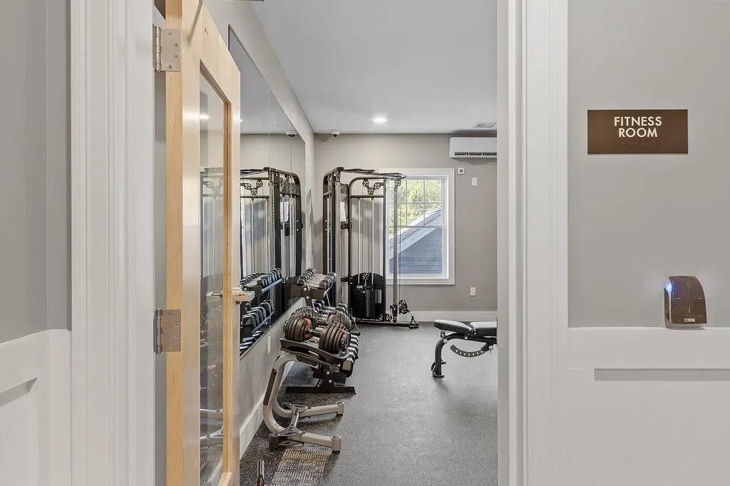 10100 S Willow Street Manchester NH 03103