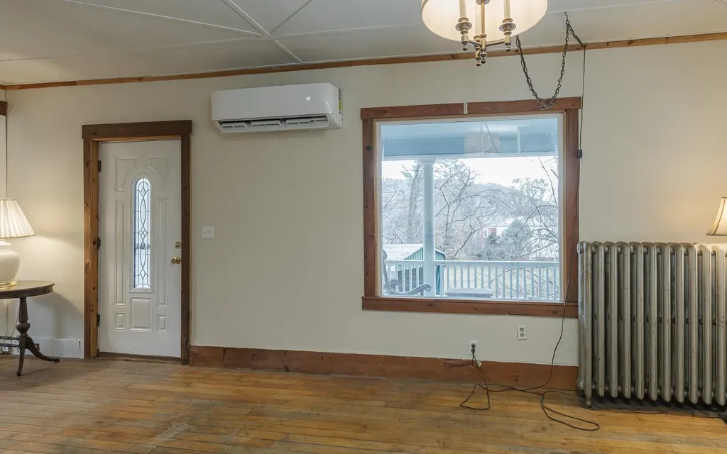 10 King Street Rockingham VT 05101