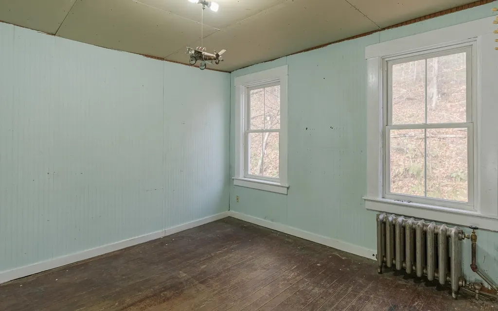 10 King Street Rockingham VT 05101