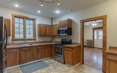 10 King Street Rockingham VT 05101