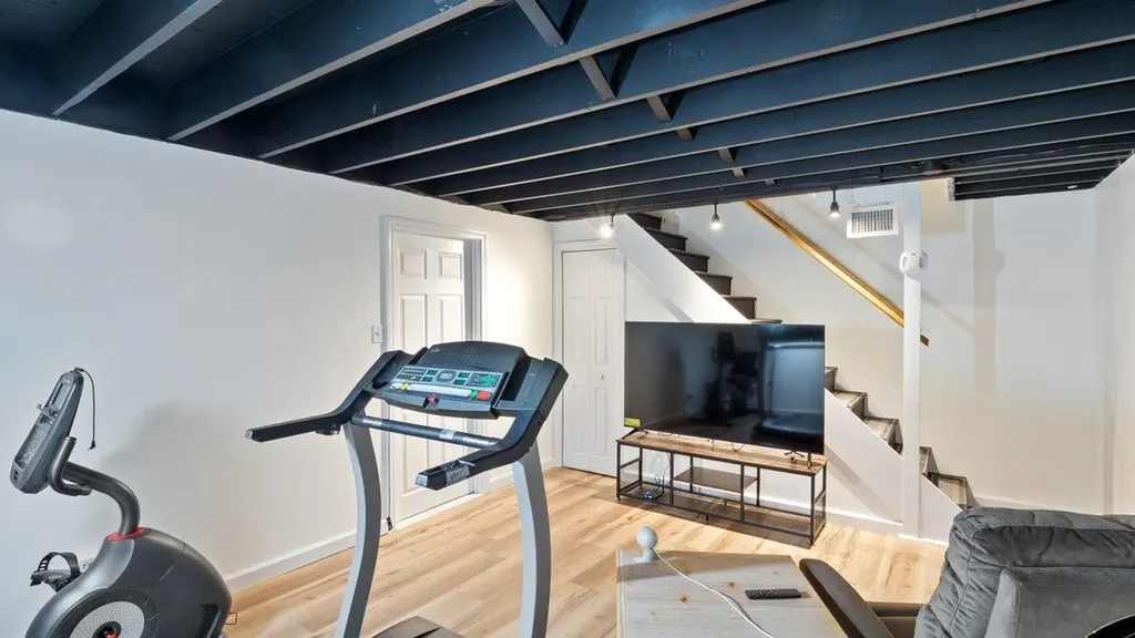 10 Judy Drive Londonderry NH 03053