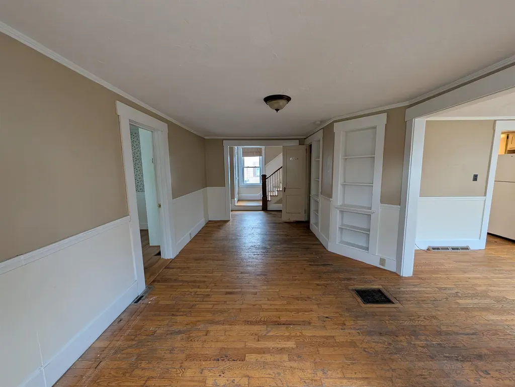 30 Pleasant Street Plymouth NH 03264