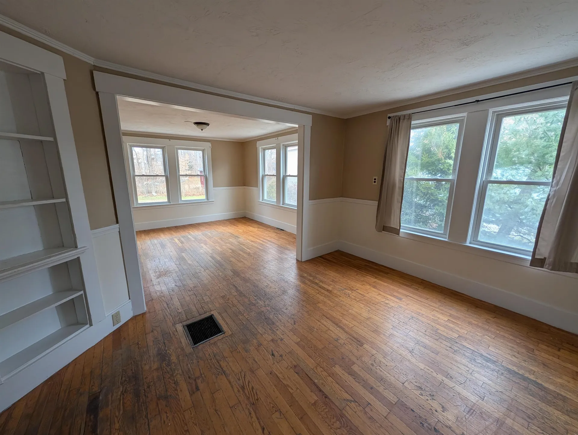 30 Pleasant Street Plymouth NH 03264